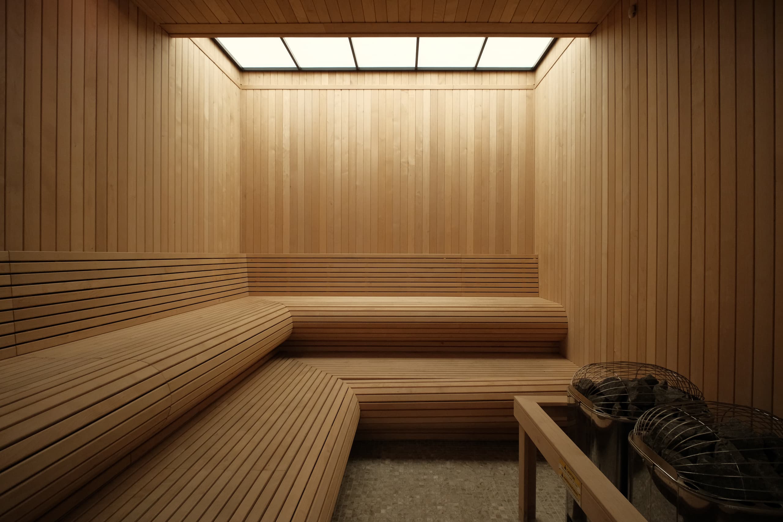 2060 Rue Peel, #1412 — 3